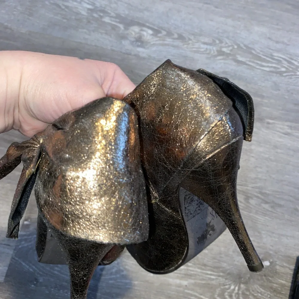 VINTAGE Y2K WET SEAL‎ METALLIC GOLD BOW HEEL SLIP-ON ANKLE BOOTIES SIZE 7.5